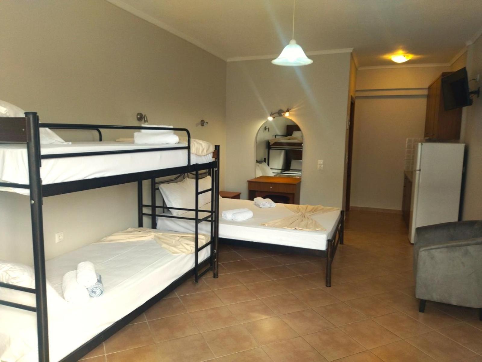 Athanasia Inn Vrasná Kültér fotó