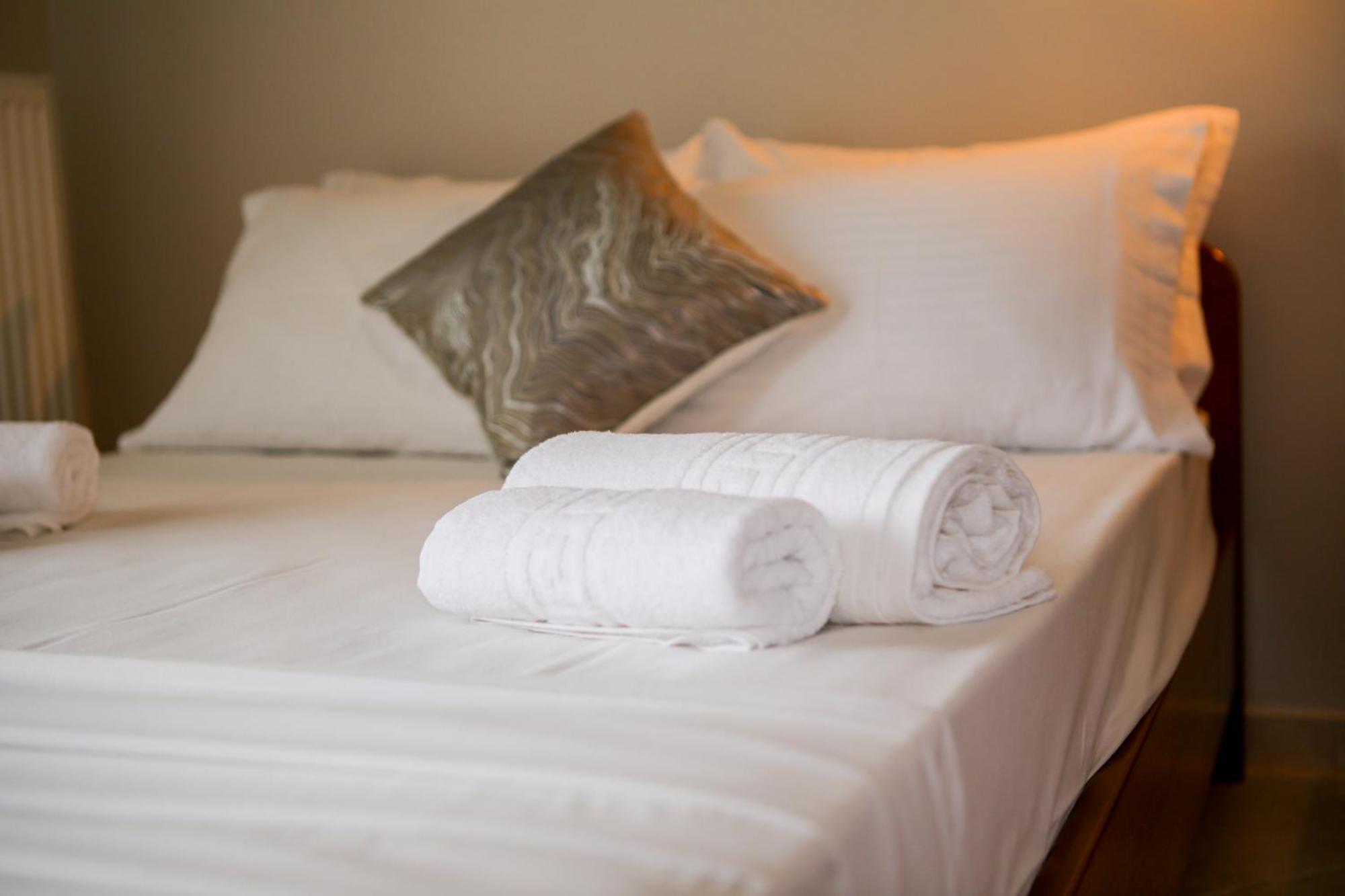 Athanasia Inn Vrasná Kültér fotó