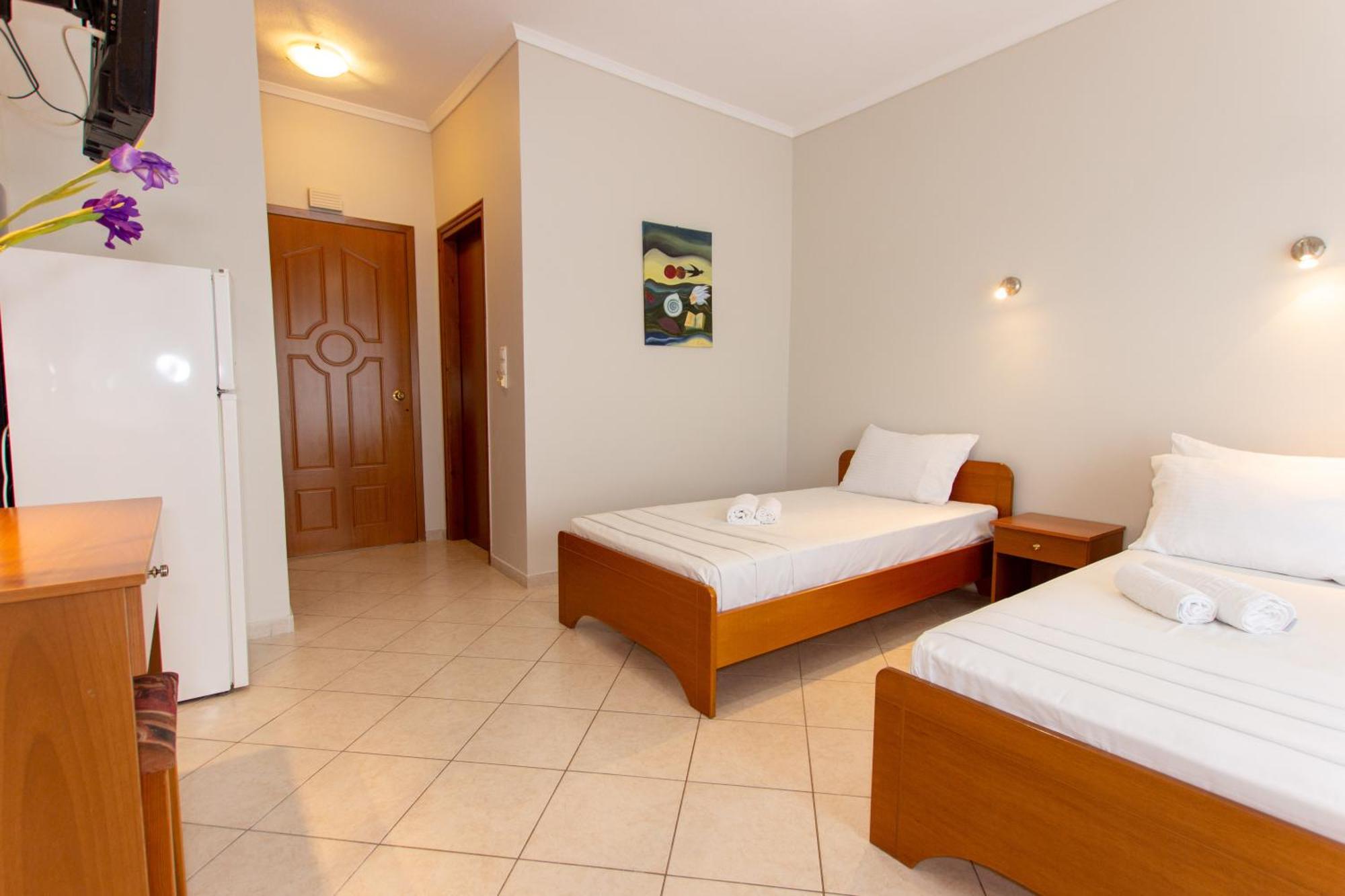 Athanasia Inn Vrasná Kültér fotó