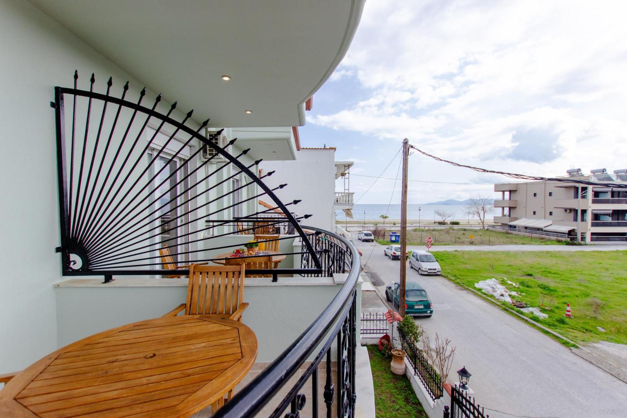 Athanasia Inn Vrasná Kültér fotó