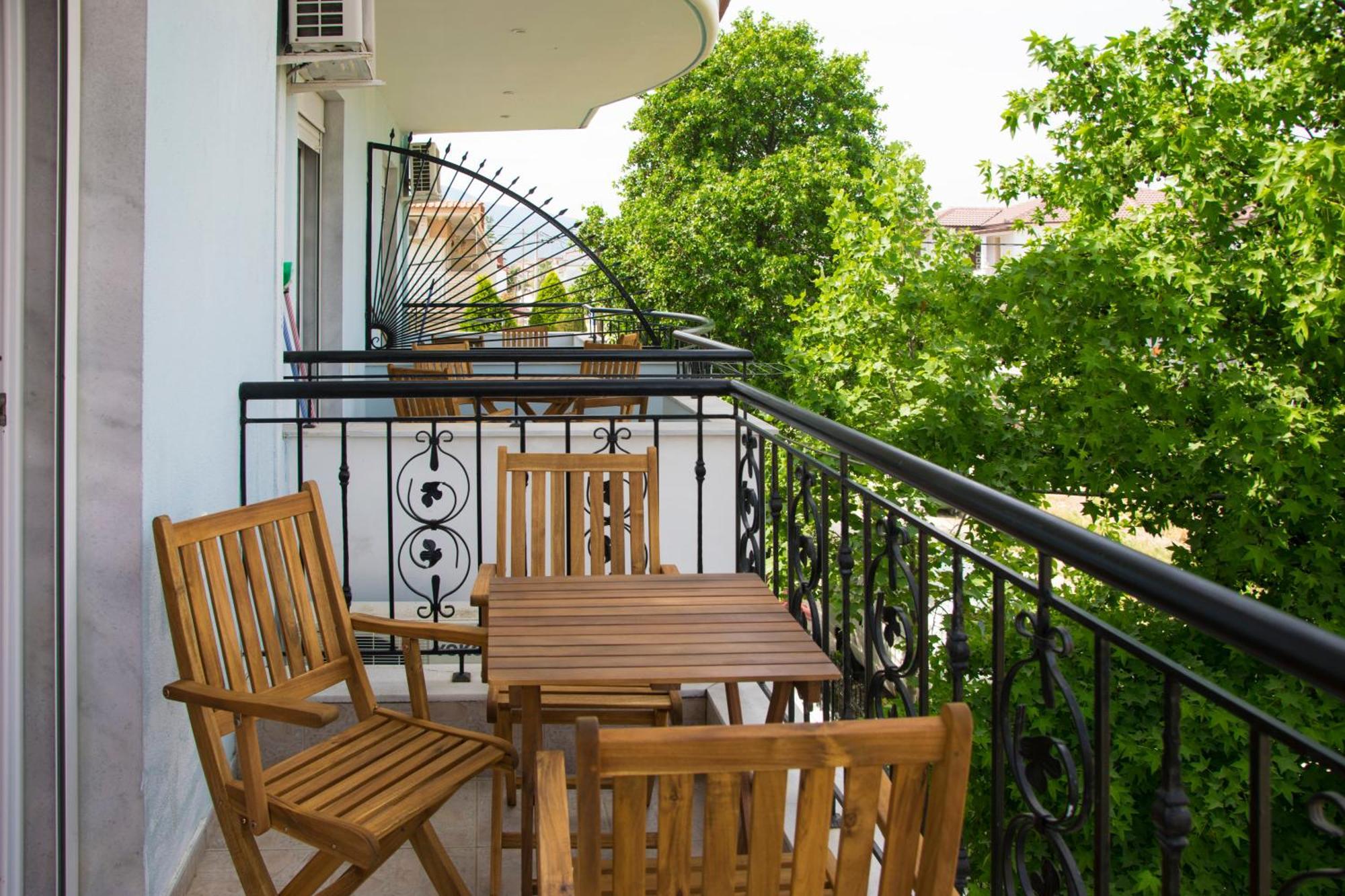 Athanasia Inn Vrasná Kültér fotó
