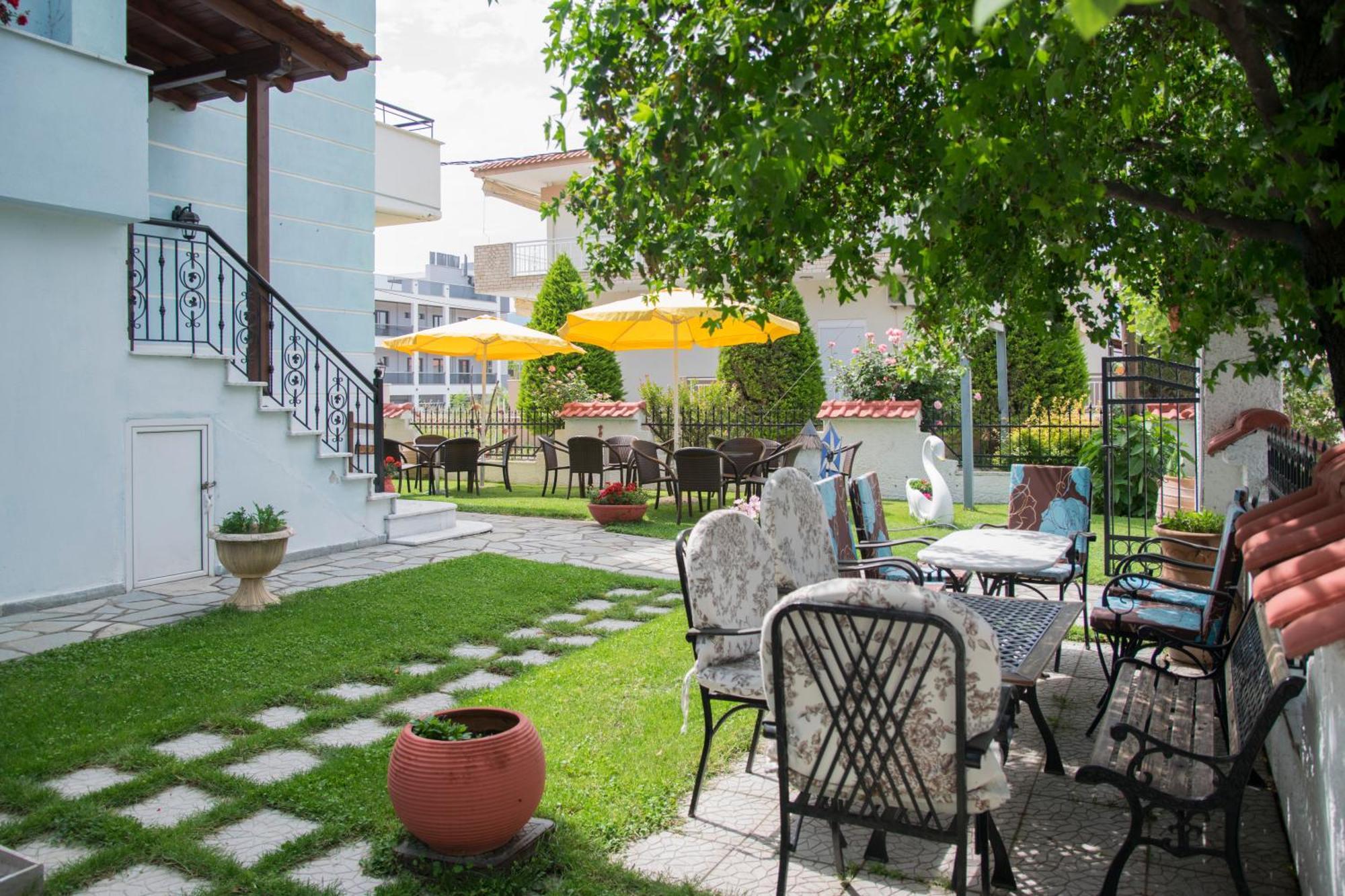 Athanasia Inn Vrasná Kültér fotó
