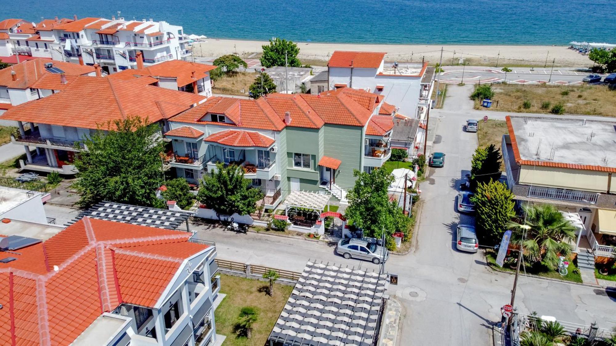 Athanasia Inn Vrasná Kültér fotó