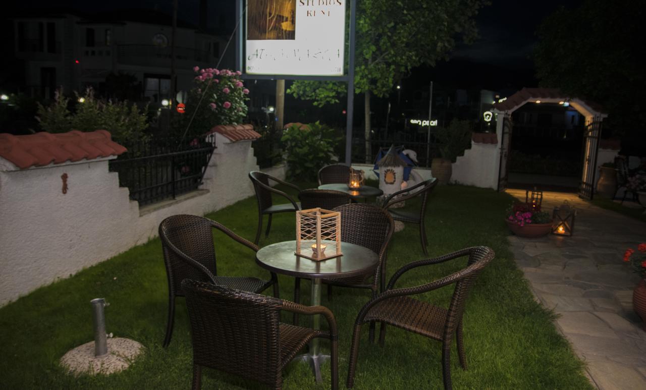 Athanasia Inn Vrasná Kültér fotó
