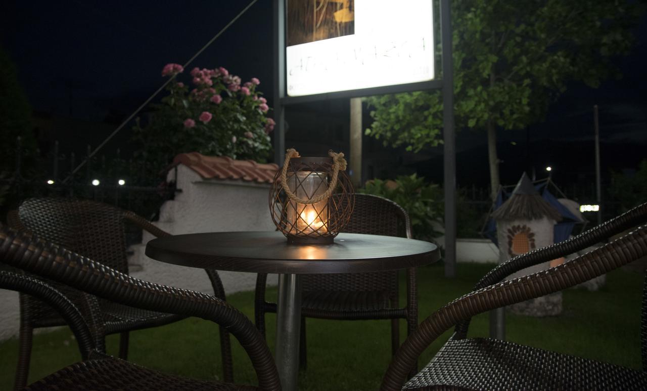 Athanasia Inn Vrasná Kültér fotó